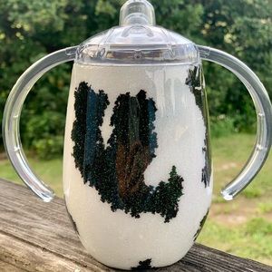 Black cow print sippy cup 🐄